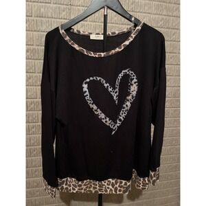 A Gain Black Long Sleeve Leopard Heart Graphic Top Made in USA Size S
